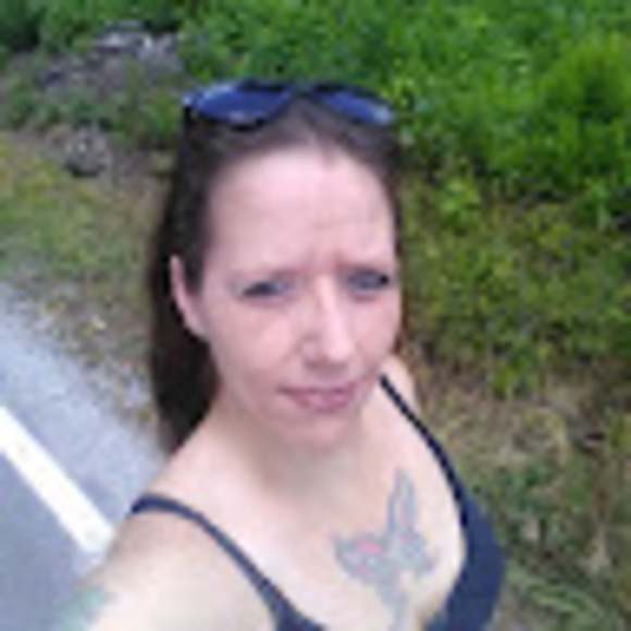 Meet your Posher, Ashley - Picture 1 of 1